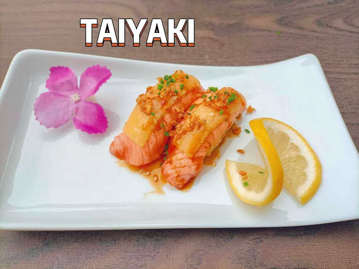 18 NIGIRI SALMAO COM QUEIJO BRASIADO