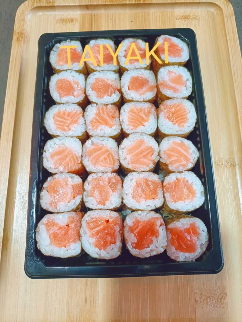 F6 Maki Salmão