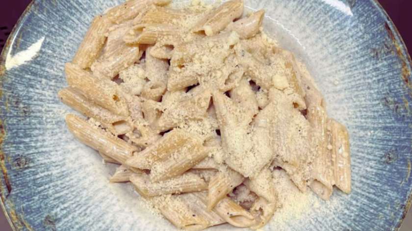 Penne cacio e pepe