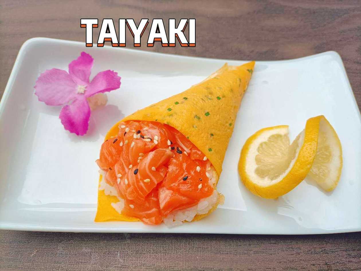 40 TEMAKI OVO DE SALMAO