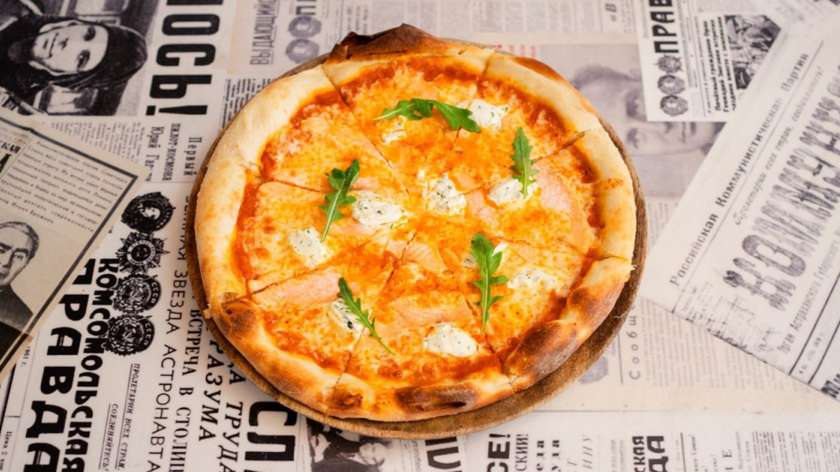 Pizza Al Salmon