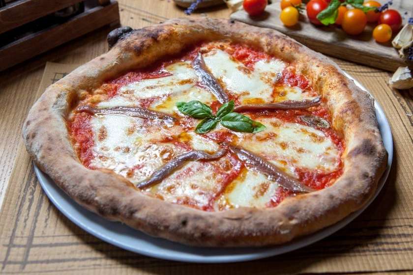 Pizza Napoli