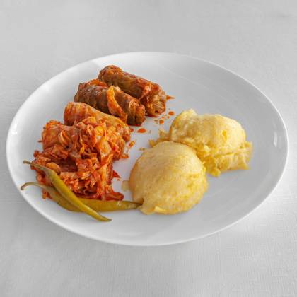 Meniu Sarmale 5 buc+ mămăliguță