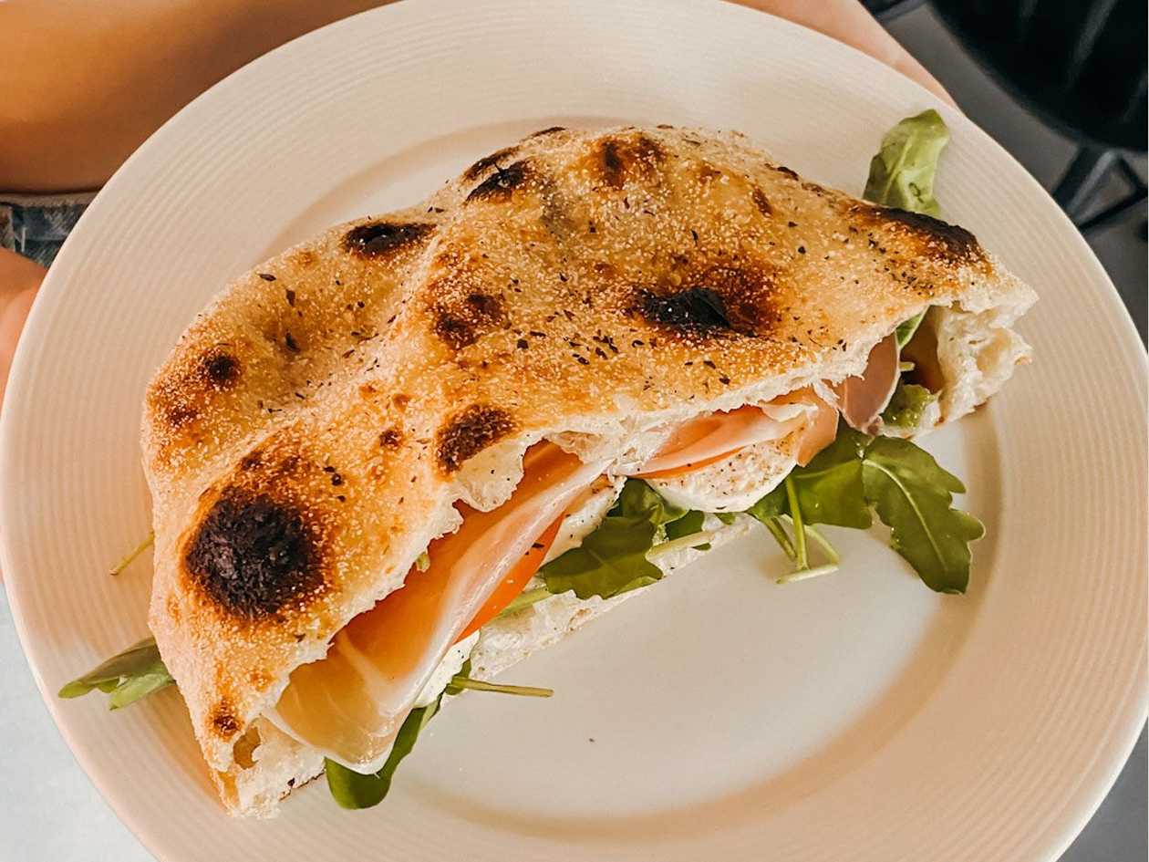Sandwich with optional filling