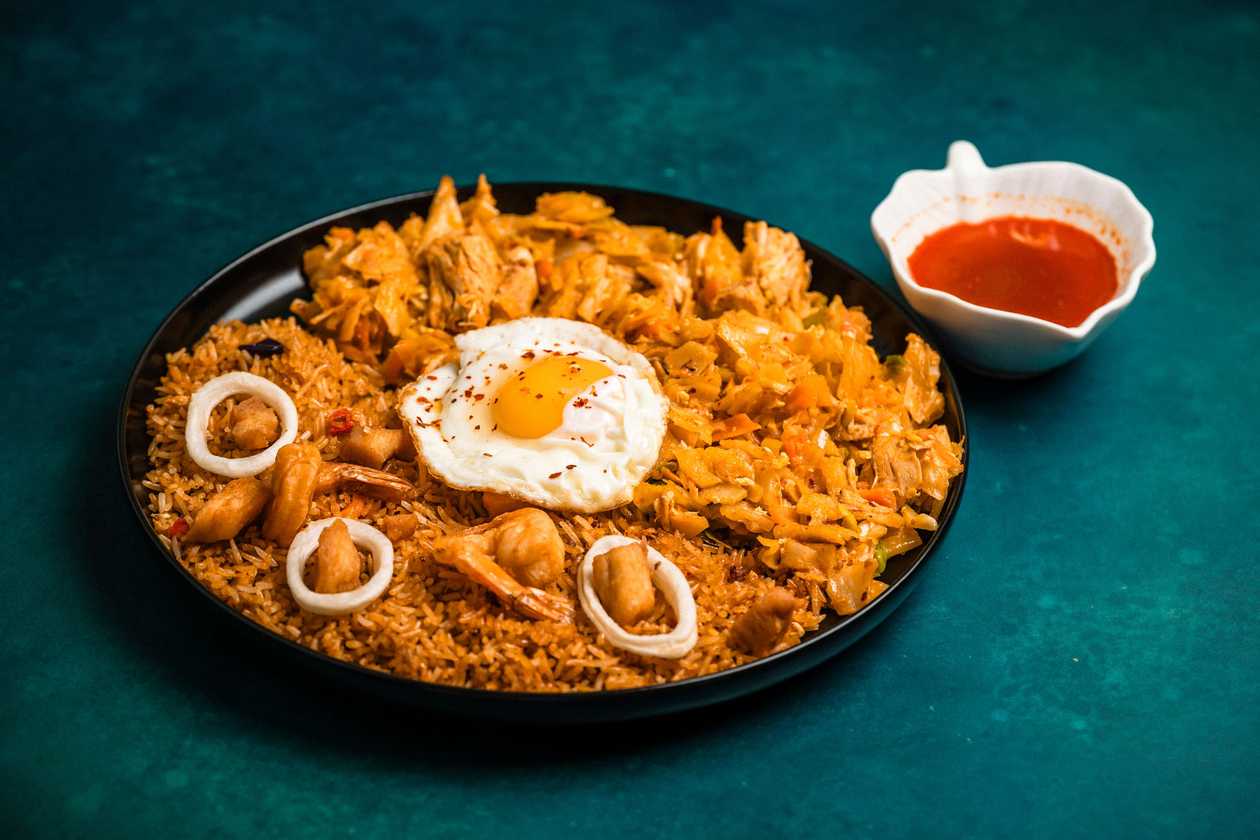 Combo pui (kottu pui vs nasi goreng)