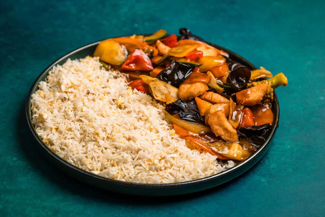 Chopsuey de pui cu orez