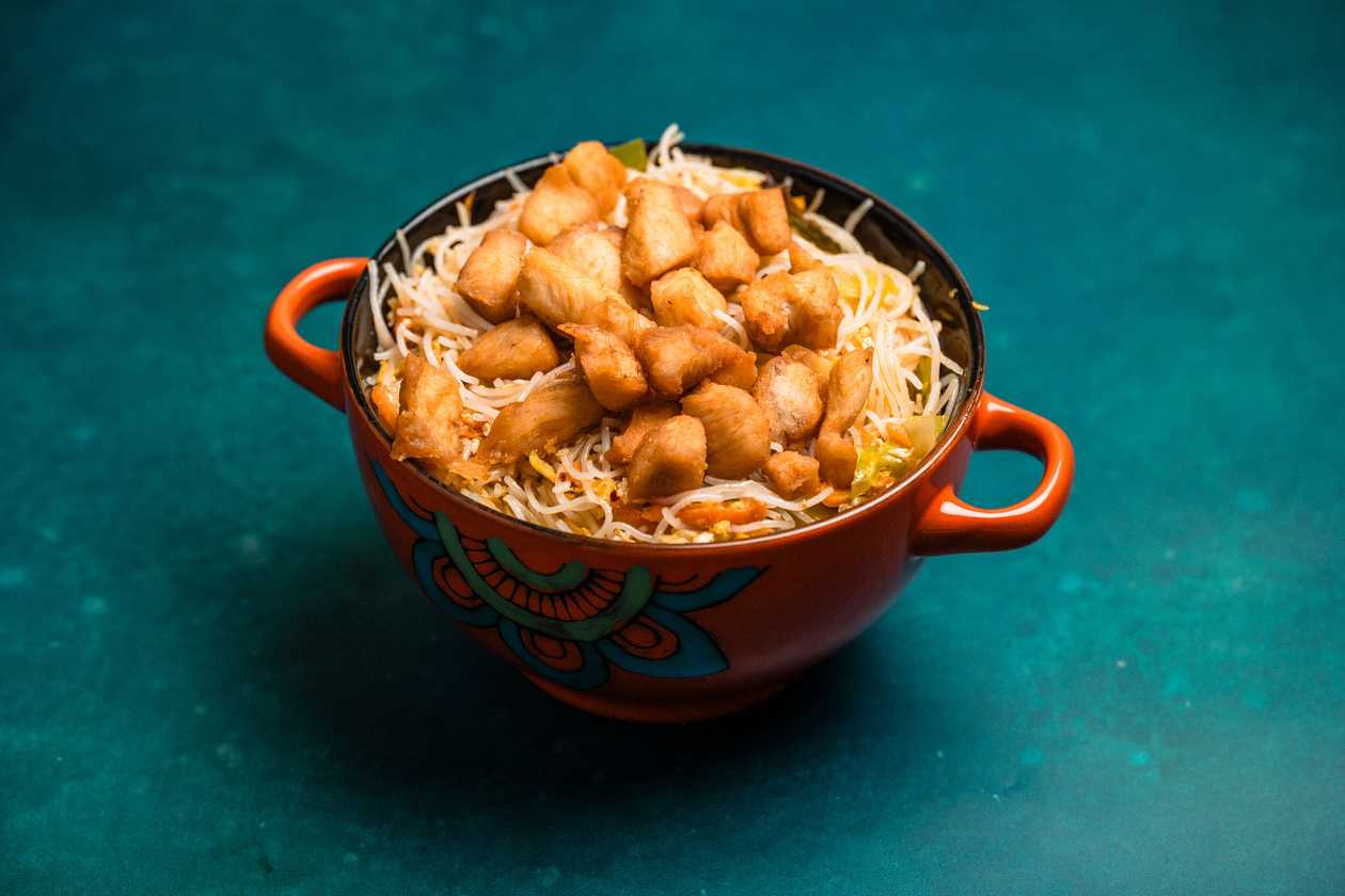 Noodles SriLankez cu pui