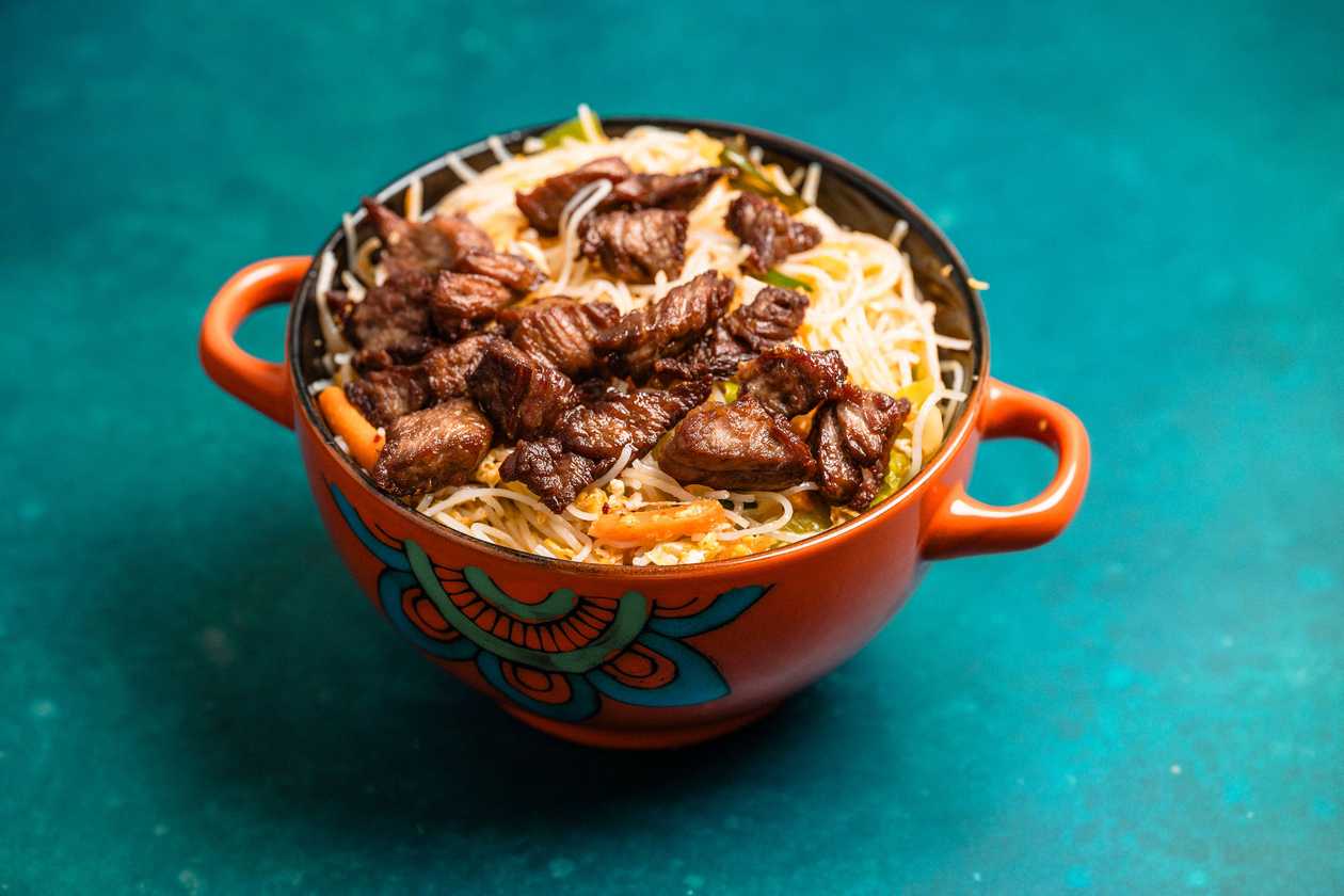 Noodles SriLankez cu vita