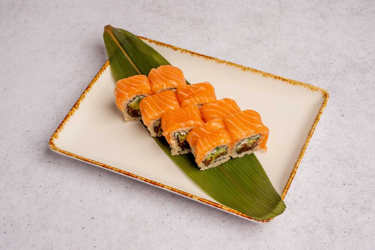 California Salmon Maki