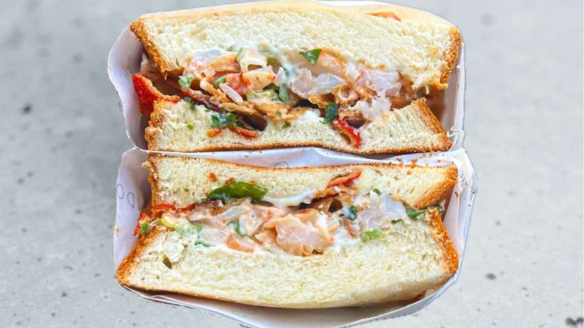 Prawn sando