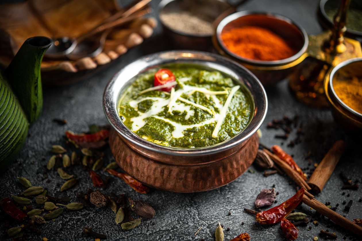 Murg Saag