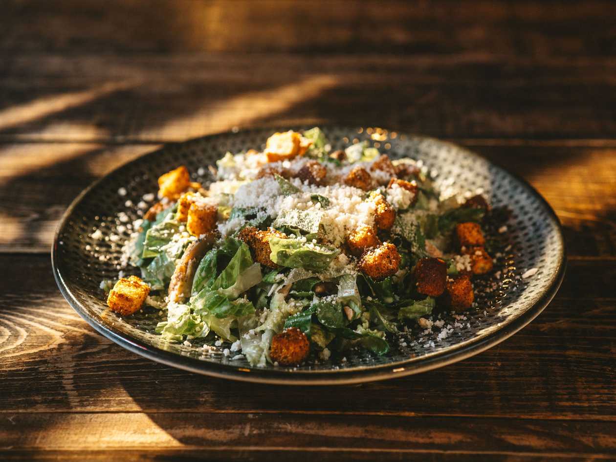 Ceasar salad with smoked chicken