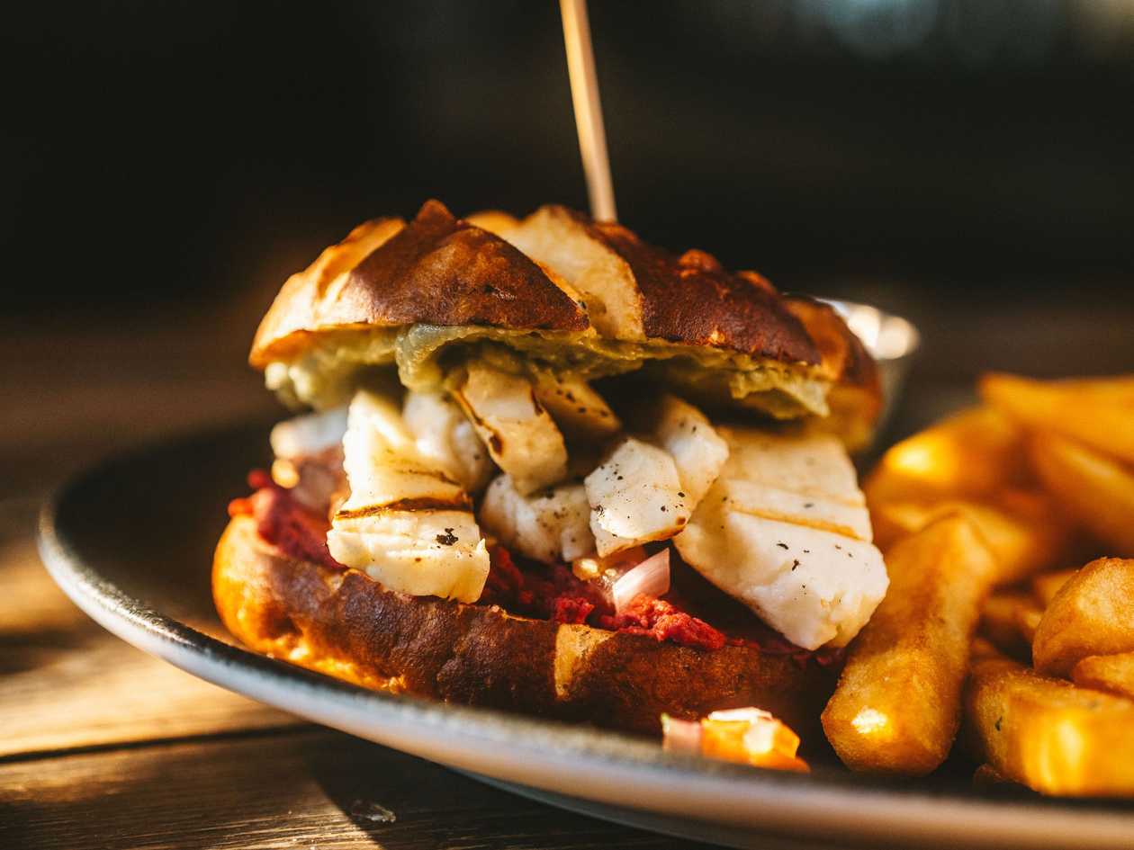 Halloumi sandwich