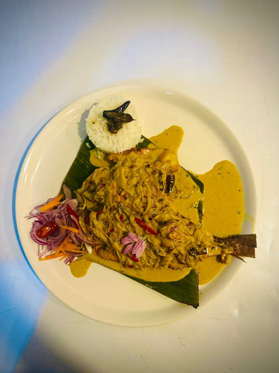 Grilled Fish in Coconut curry sauce