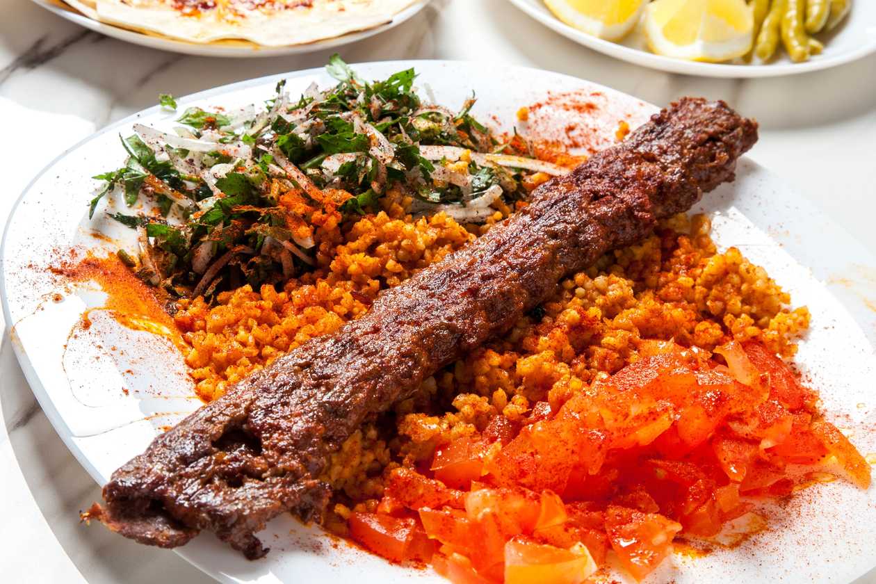 Talerz Adana Kebap