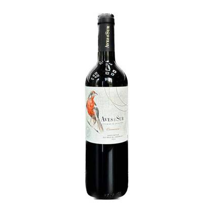 Aves del Sur Carmenere Wine