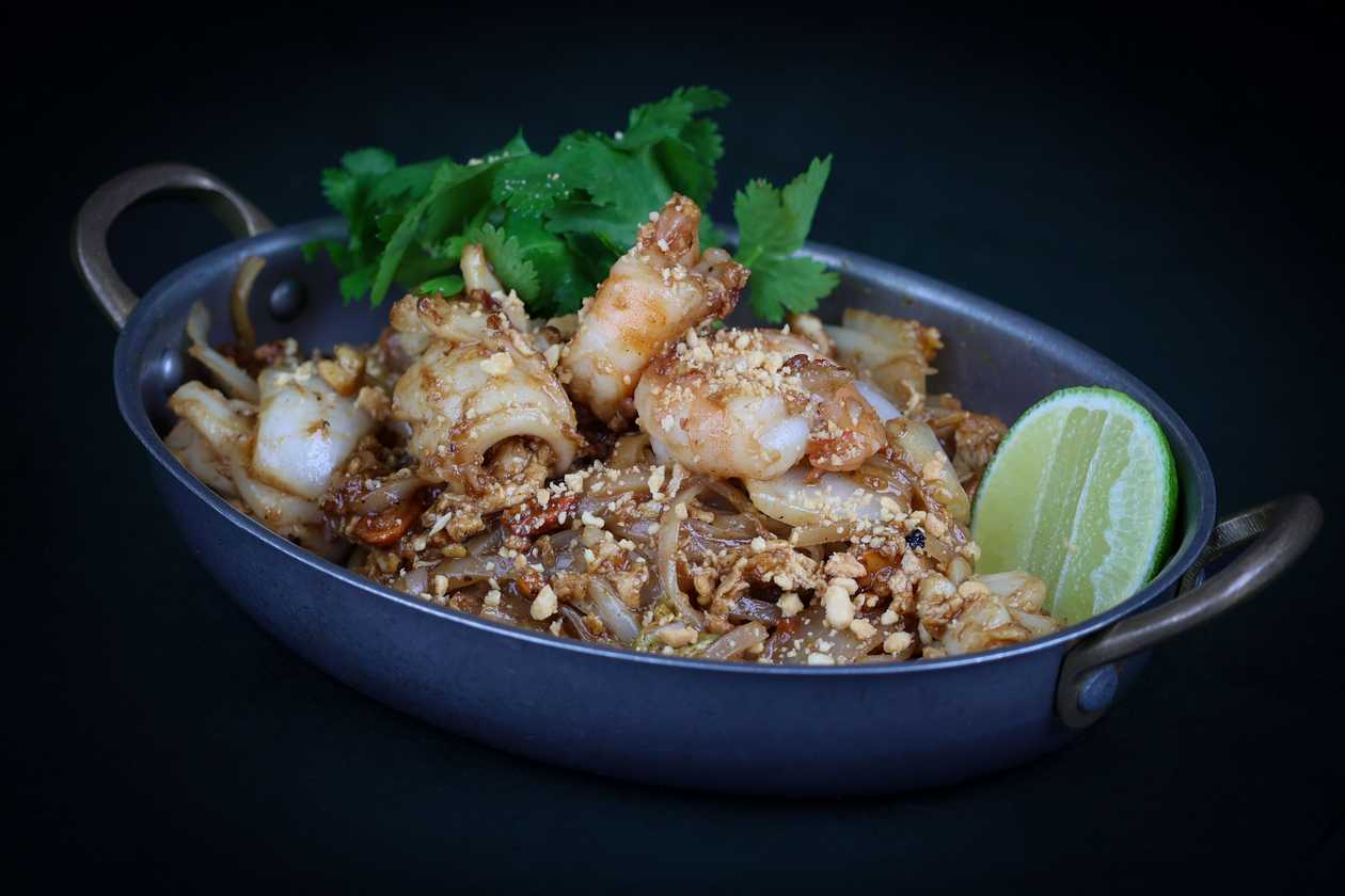 Seafood Pad thai