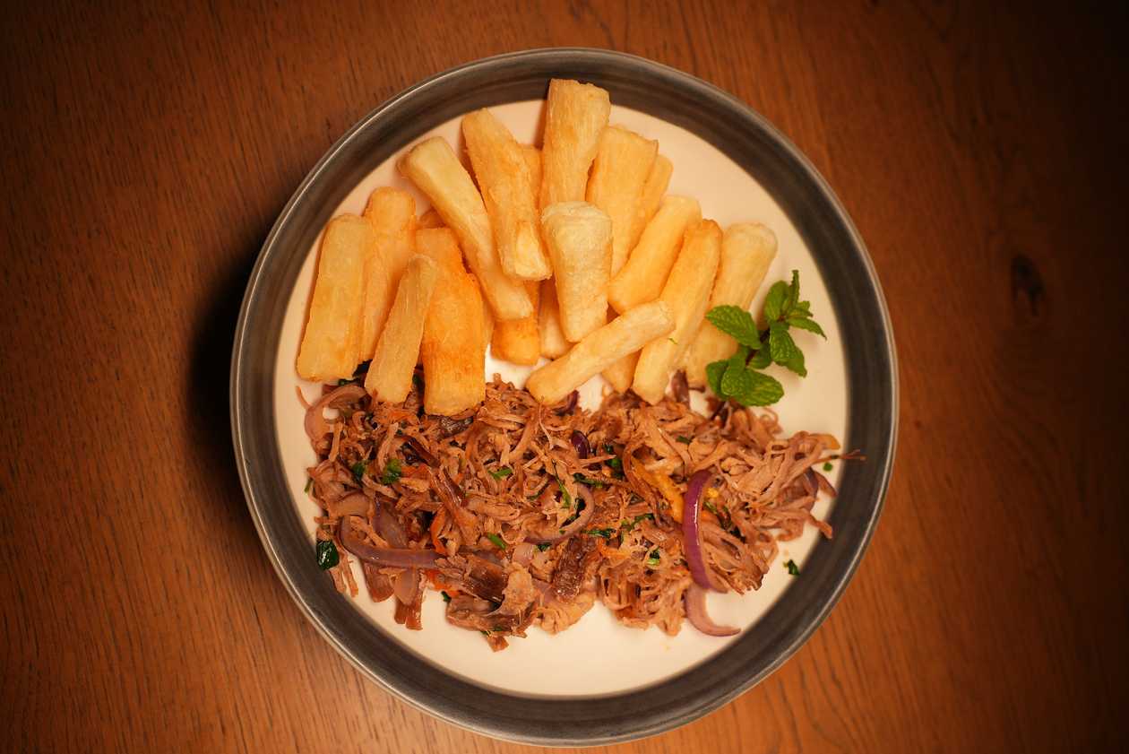 Dried Beef with Onion Sauce and Cassava