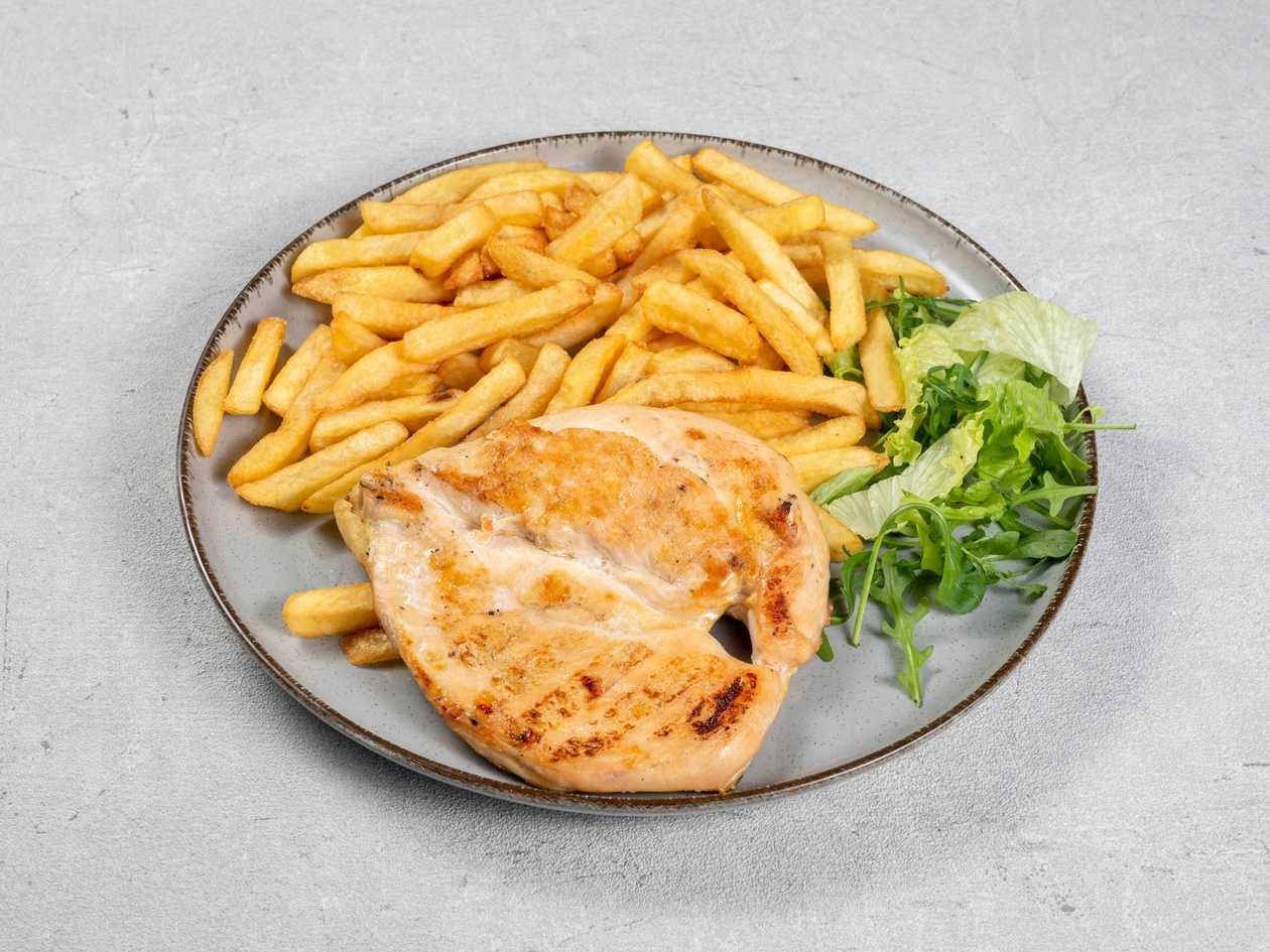 Pileći file i pommes frites