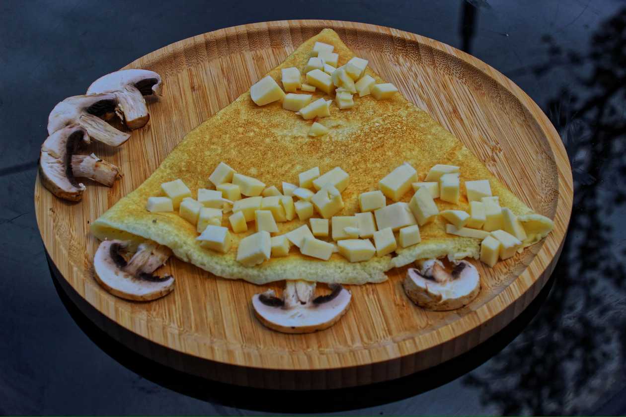 Crape with mushrooms ad cheese