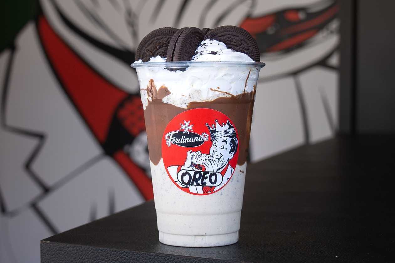 Oreo Overload Milkshake 🥤🍪
