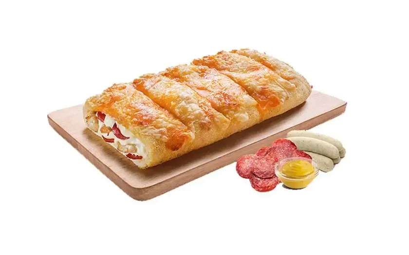 Хлібці з пепероні, мюнхенськими ковбасками та гірчицею