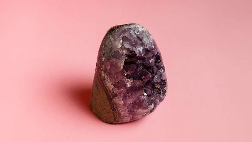 Amethyst Cut (890g)