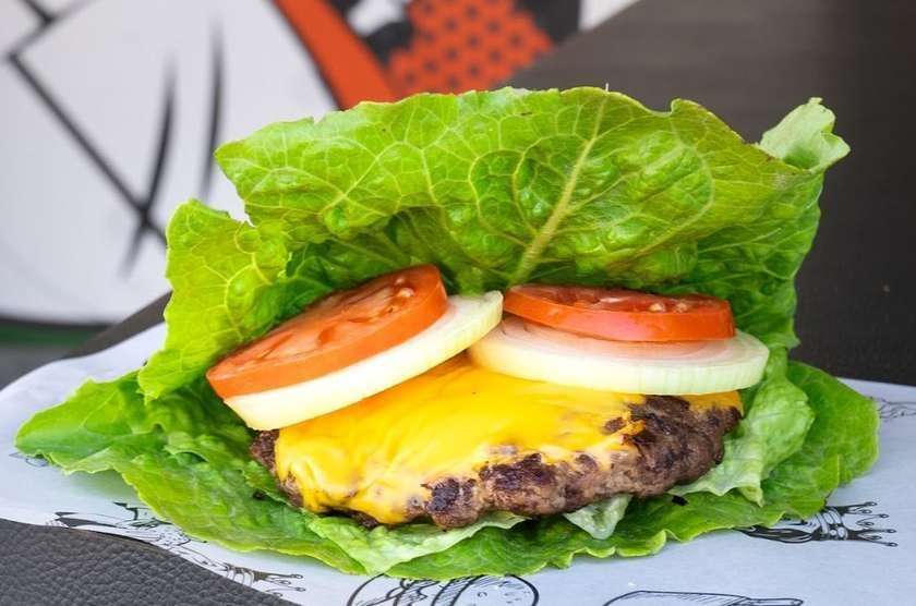 🥩 Protein Burger “No Bun, All Gains”