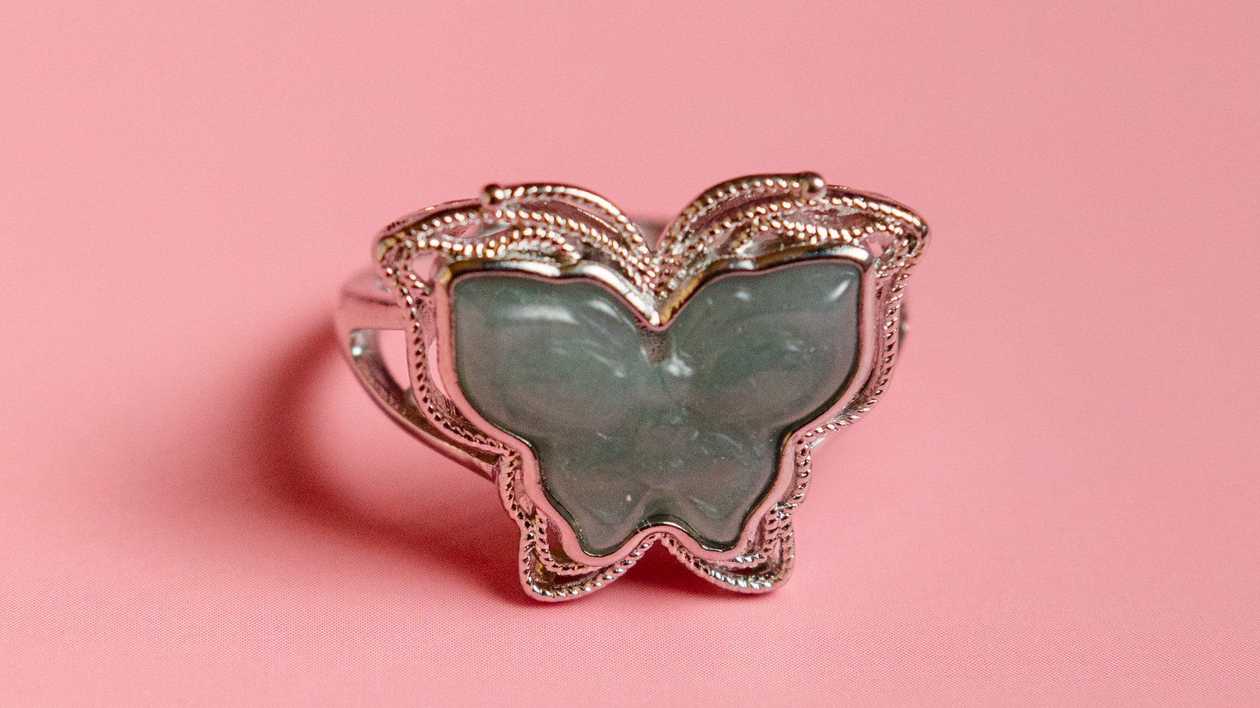 Jadeite Ring (Lighter)