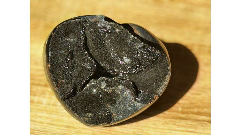 The Heart of the Dragon ~ Septarian Egg (2kg)