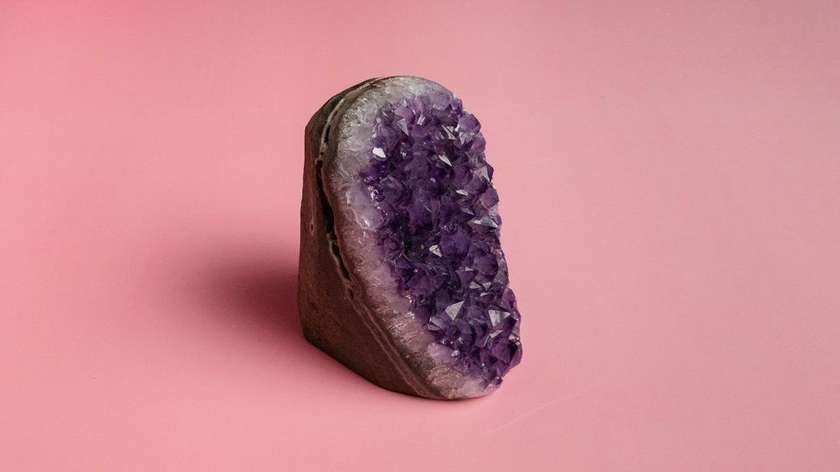Dreamy Amethyst Cut (562g)