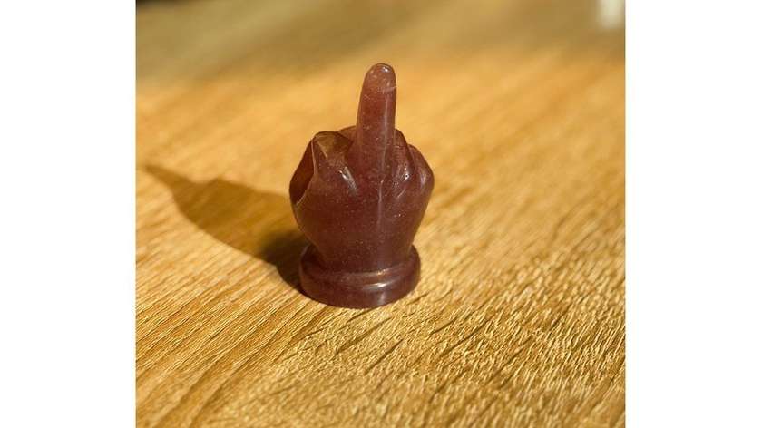 Strawberry Quartz Middle Finger