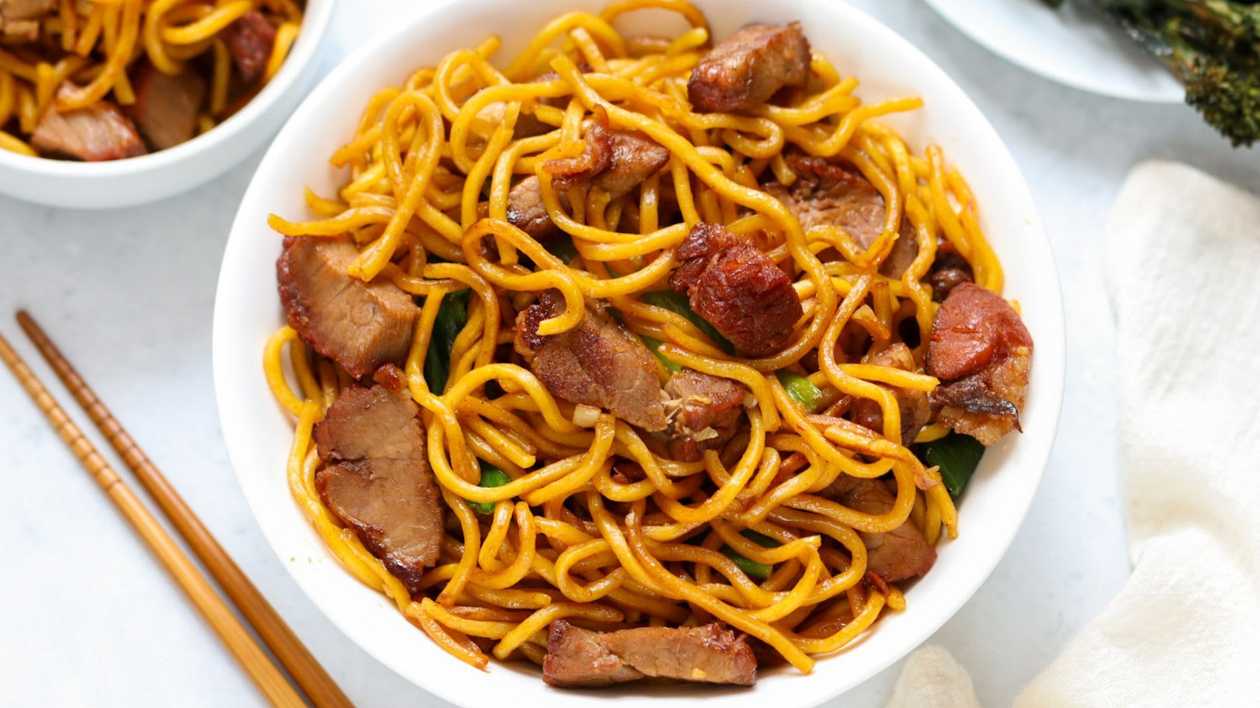 Oriental Noodles with Pork