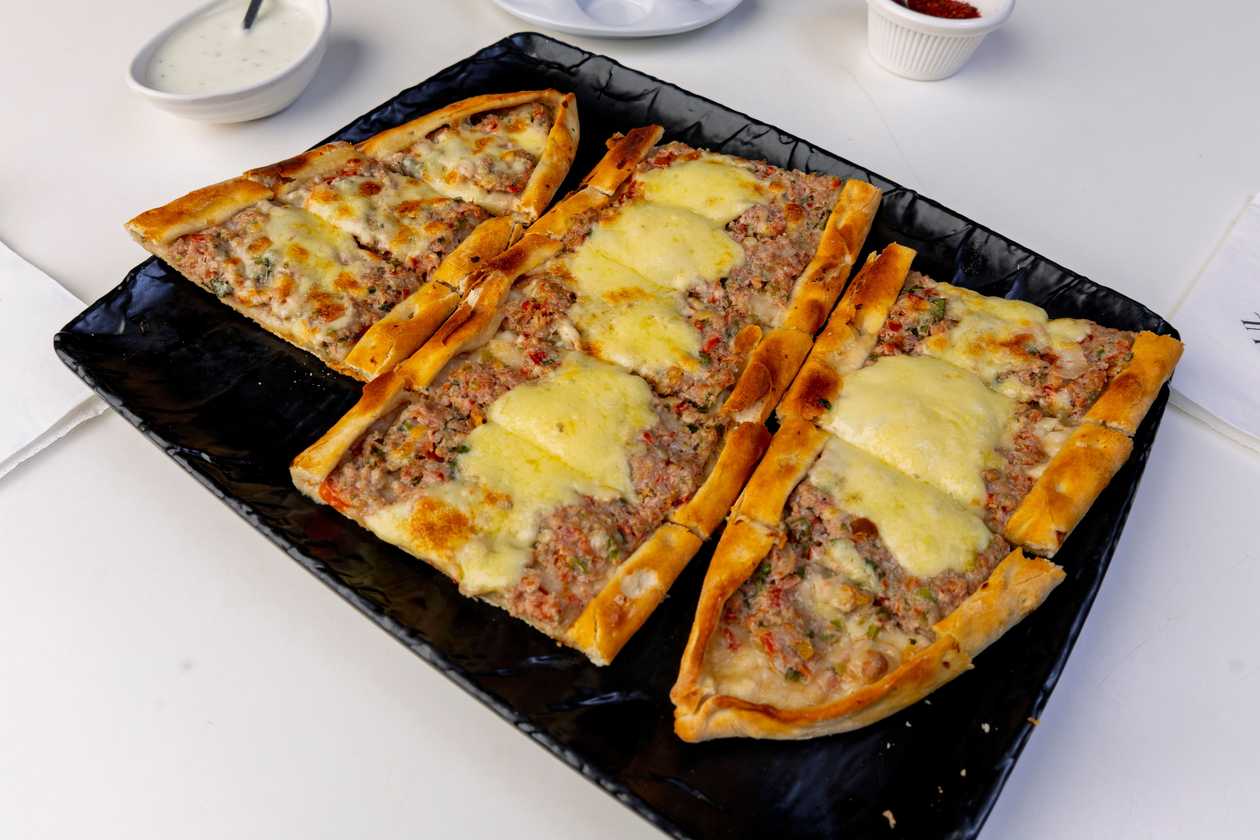 Kiymali Pide