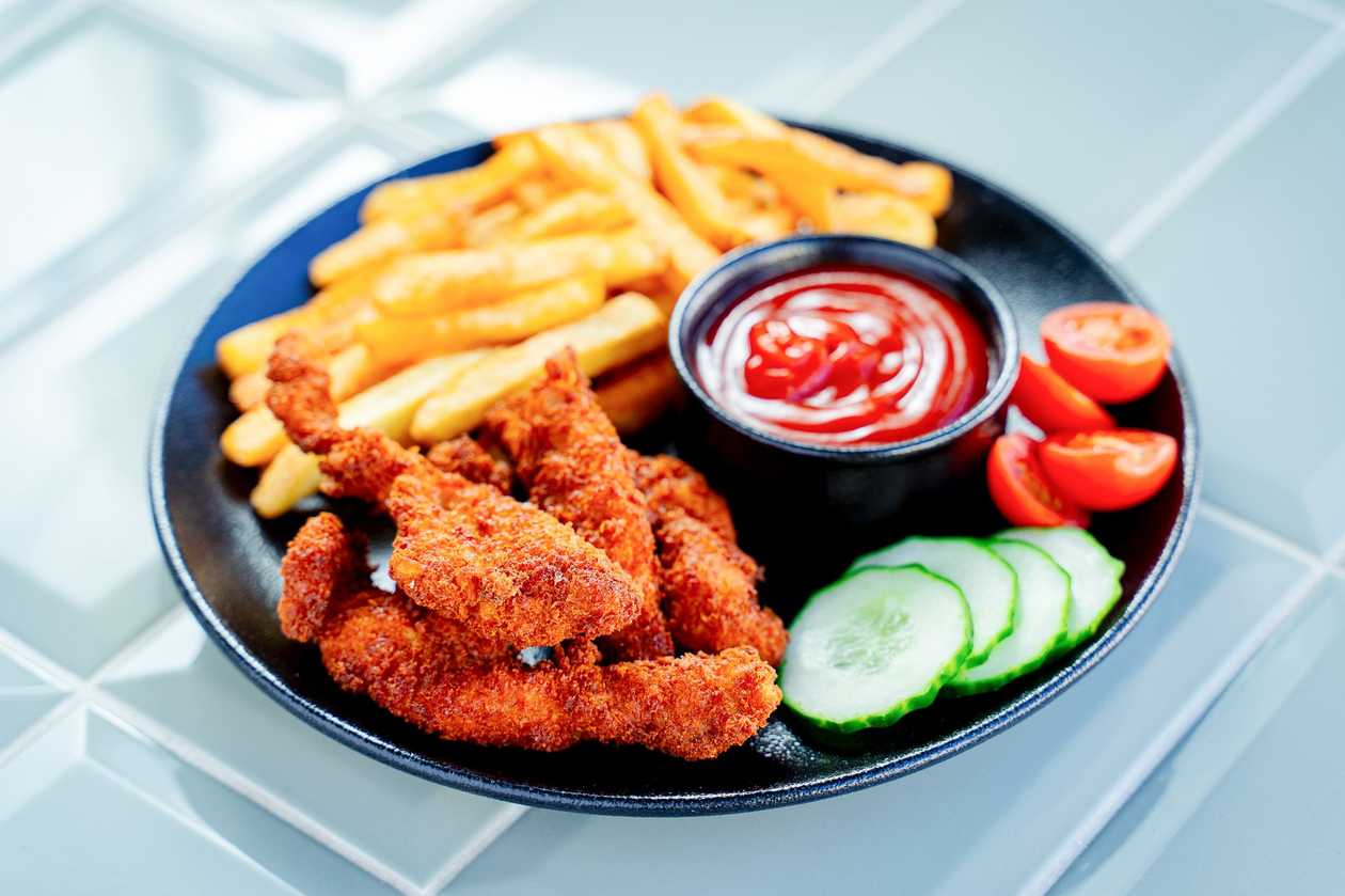 Kids' meal with crispy chicken