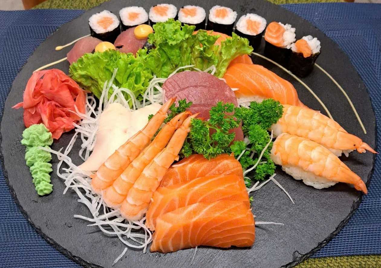 SS10 Sashimi & Nigiri Set