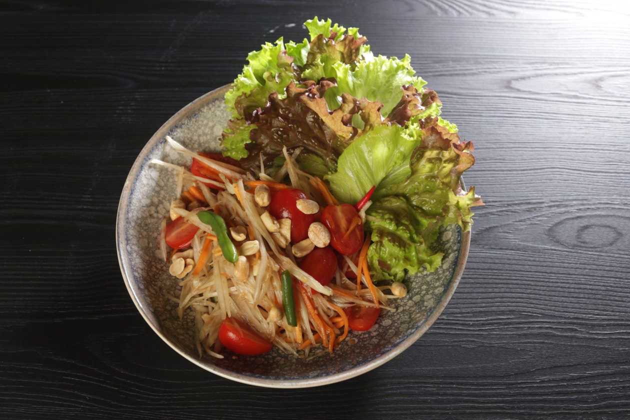 *** SPICY  MANGO SALAD