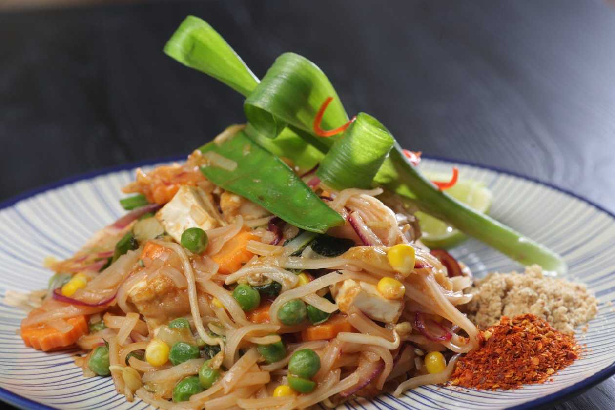 BEEF PAD THAI
