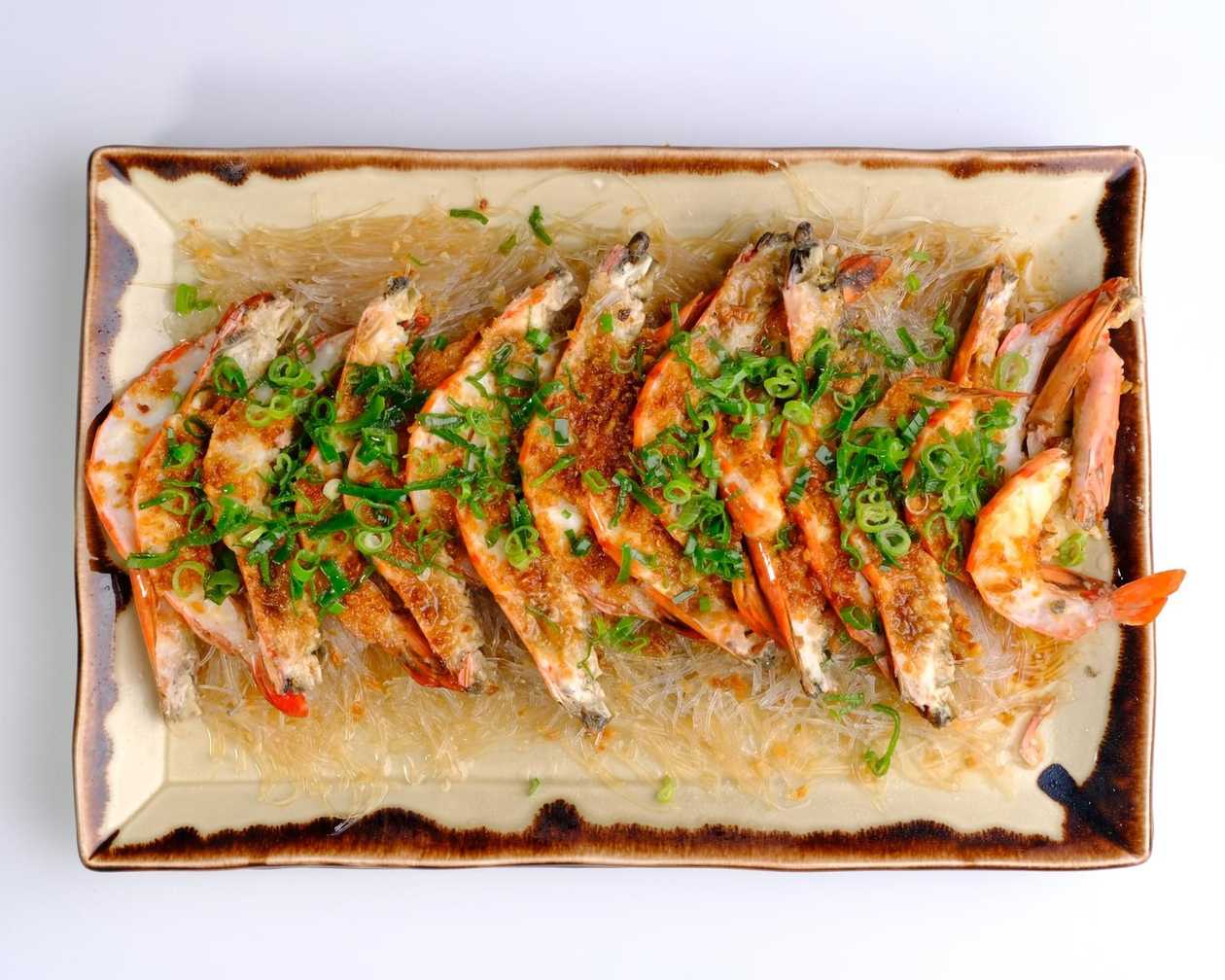 106. Steamed Prawns with Vermicelli and Garlic Sauce