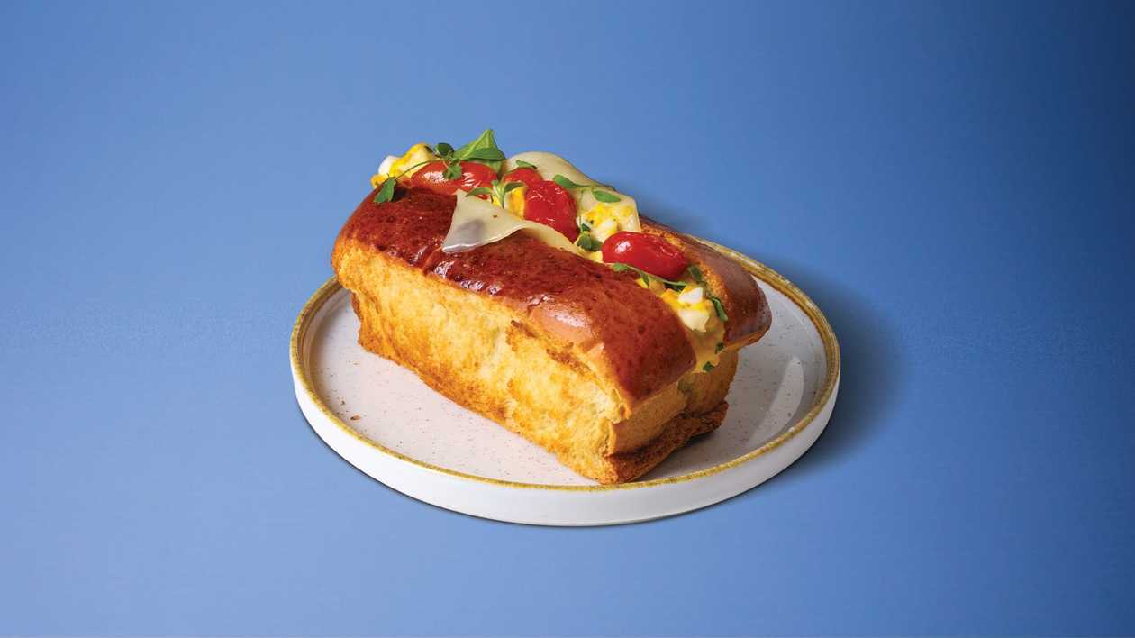 Egg & Cheddar Brioche Roll