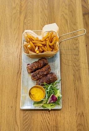 Mici La Gratar Cu Cartofi Prajiti (450g)