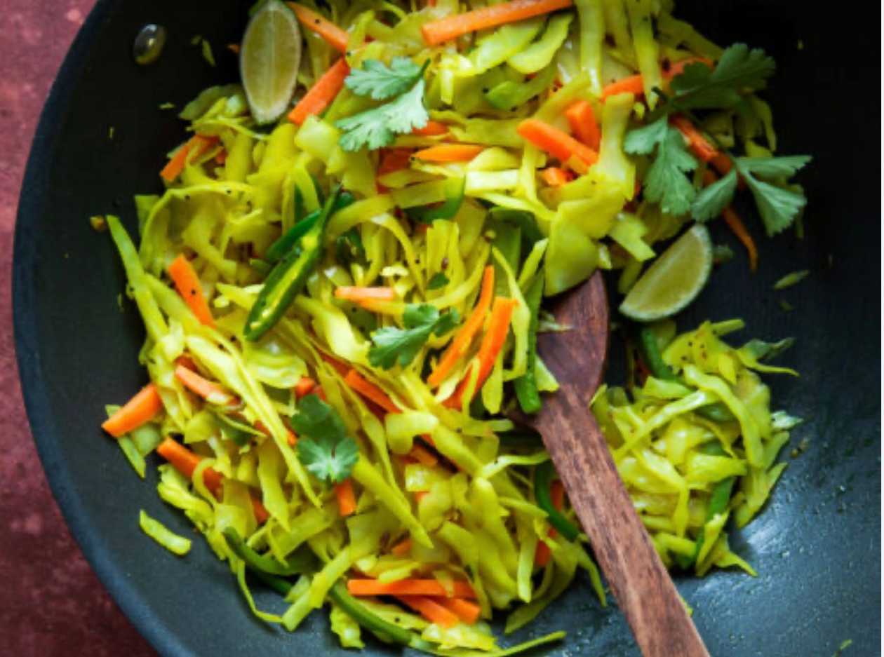 Gujarati cabbage carrot sambharo