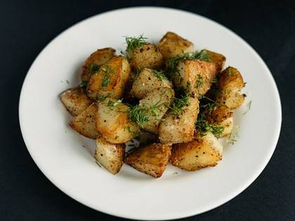 Fried New Potatoes with Garlic and Herbs
