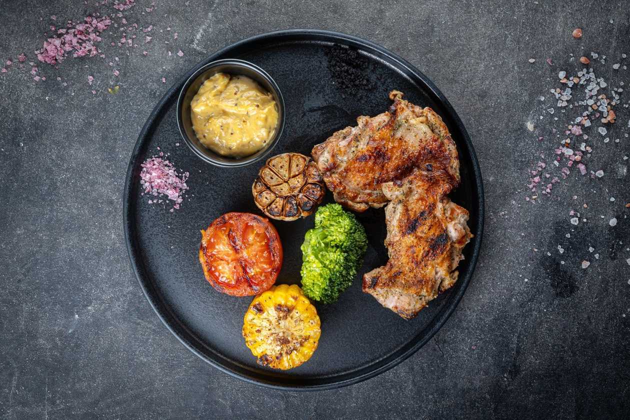 Chicken thigh meat 300g