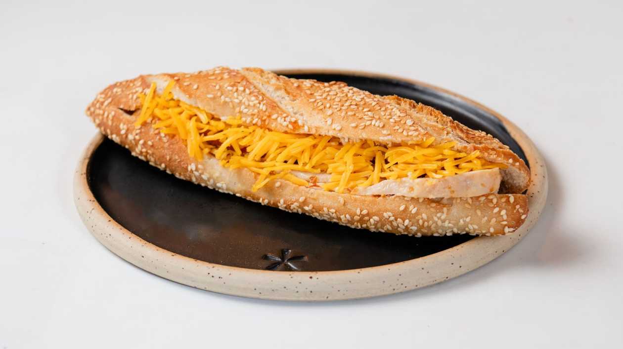 Μπαγκέτα Bacon Cheddar