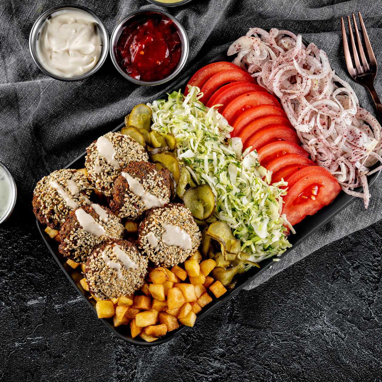 Falafel la farfurie