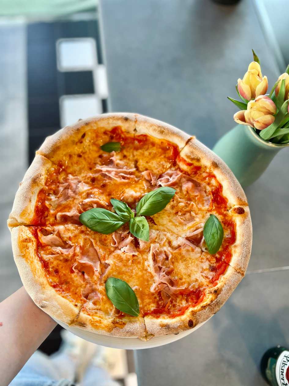 Ham Pizza