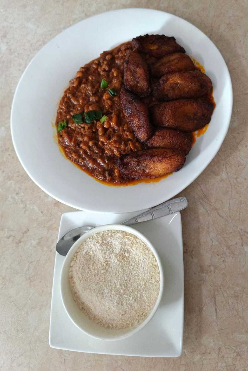 Red-Red, Beans dish with plantain and gari