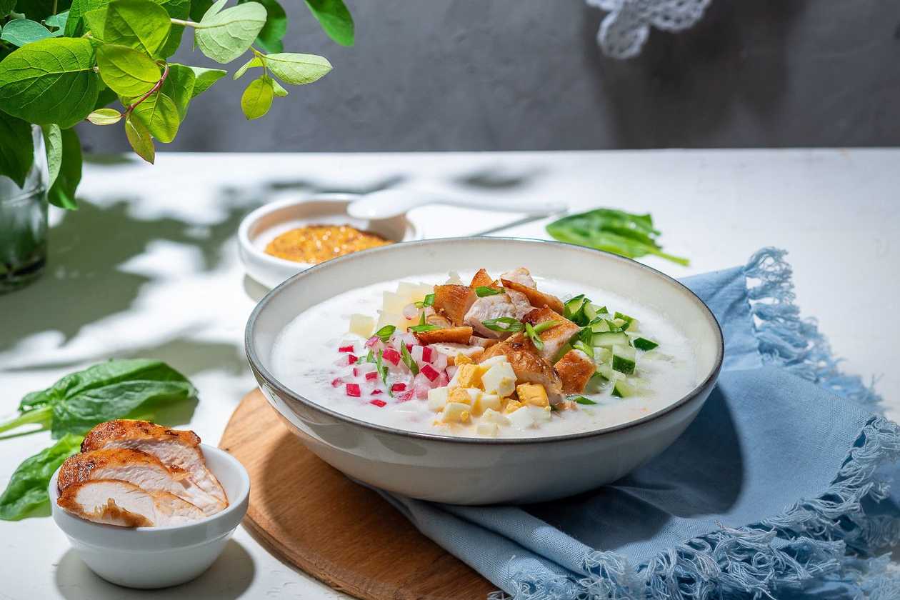 Окрошка з курячим філе