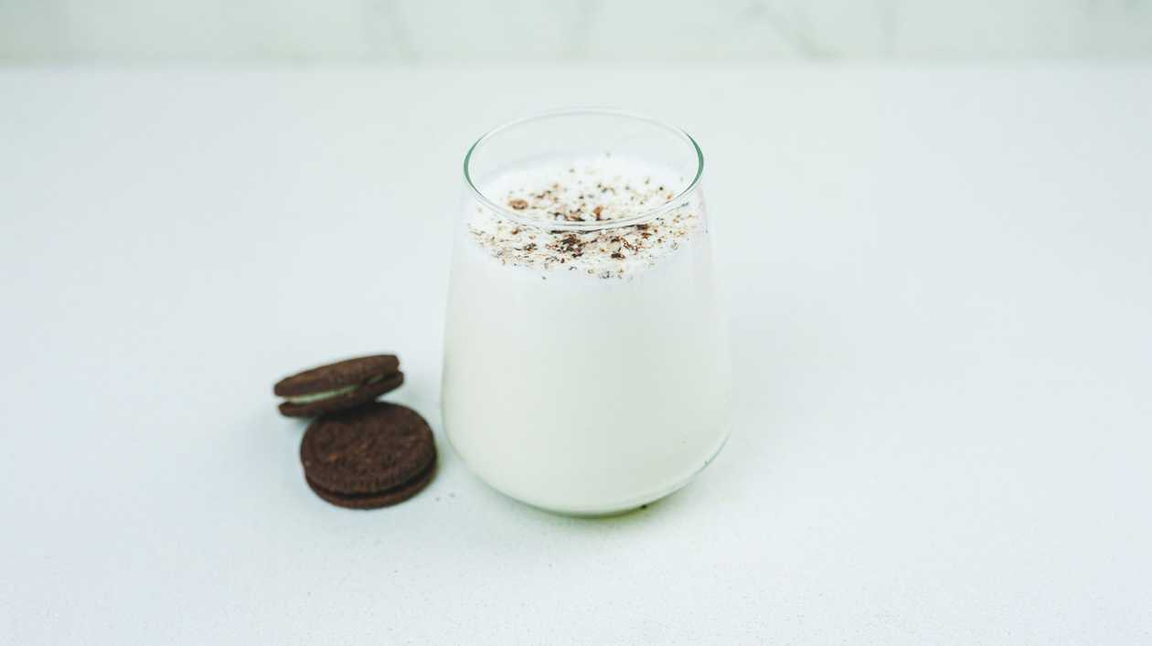 Vegan Cookies & Cream Protein Shake
